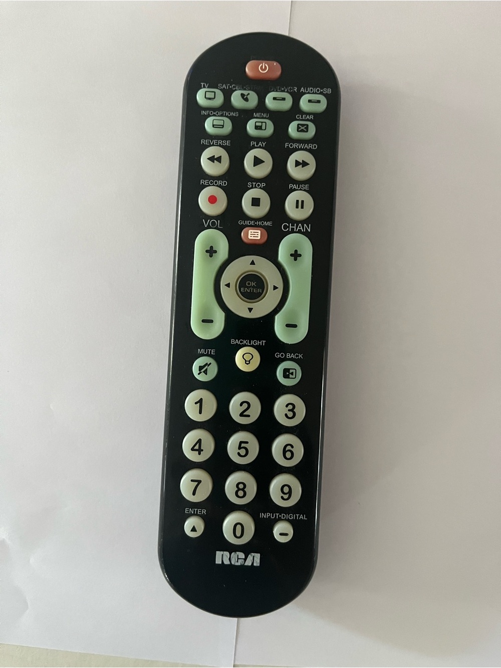 RCA 4-Device Universal Remote Control Glow Keypad Tested - Picture 2 of 9